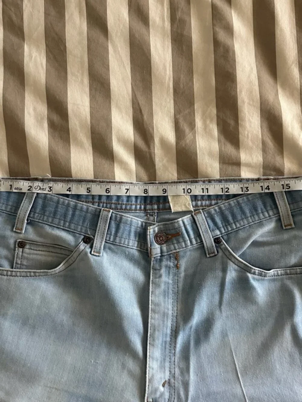 Vintage Levi's Action Jeans Light Wash Size 32 x 28